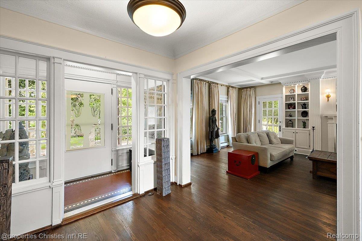 777 Kensington Lane