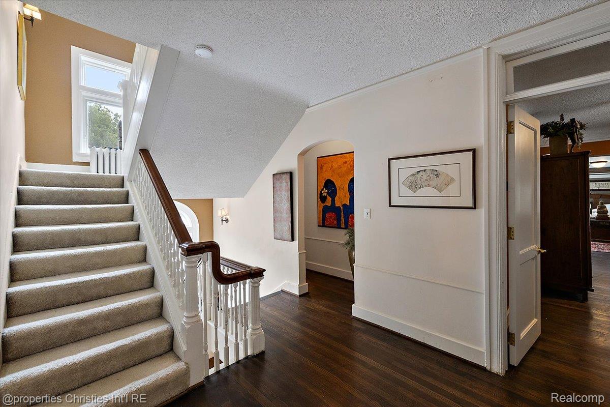 777 Kensington Lane