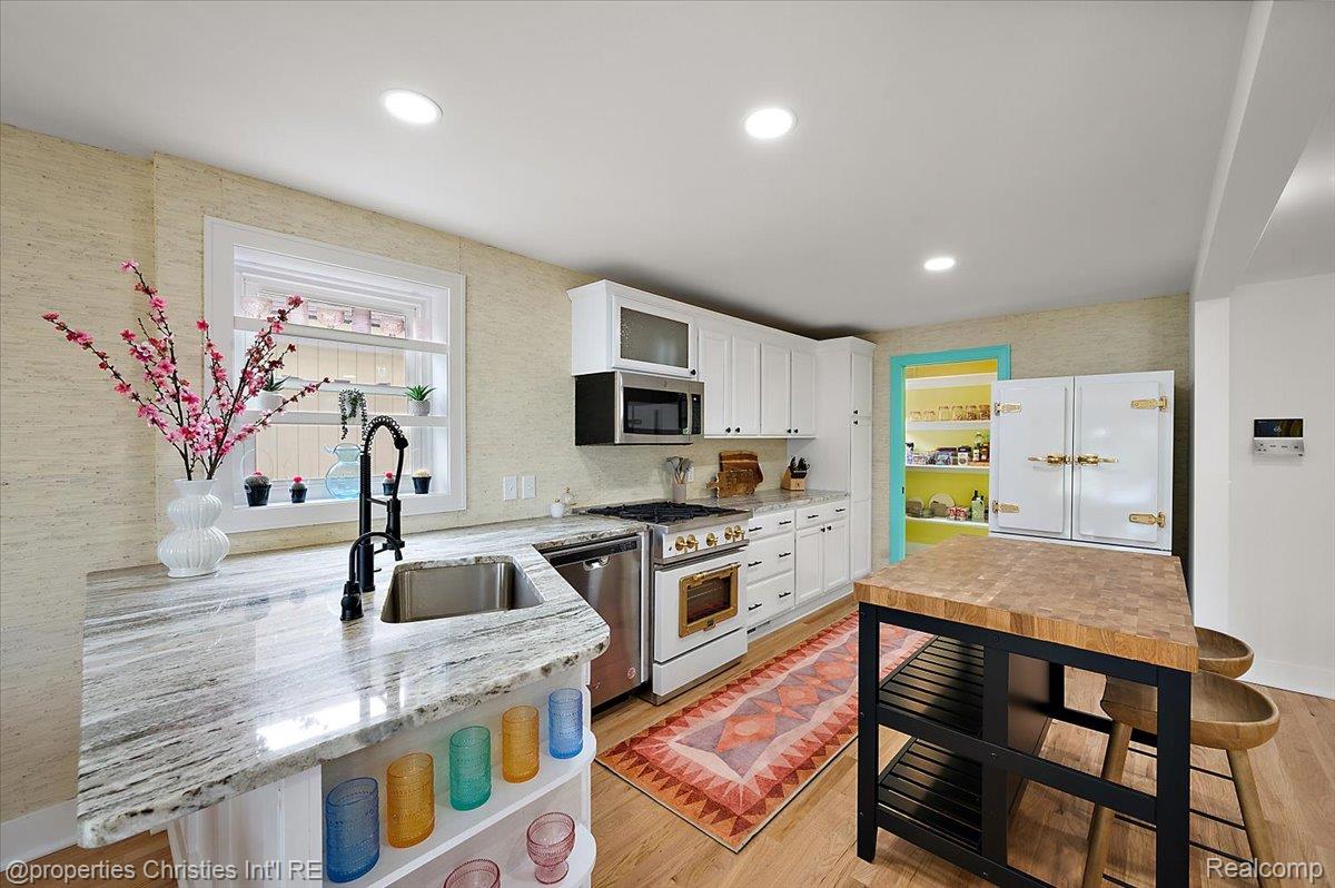 600 Wolverine Drive