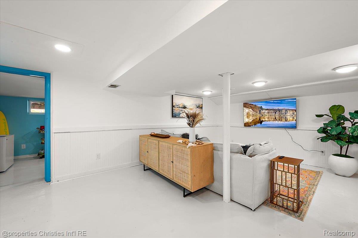 600 Wolverine Drive