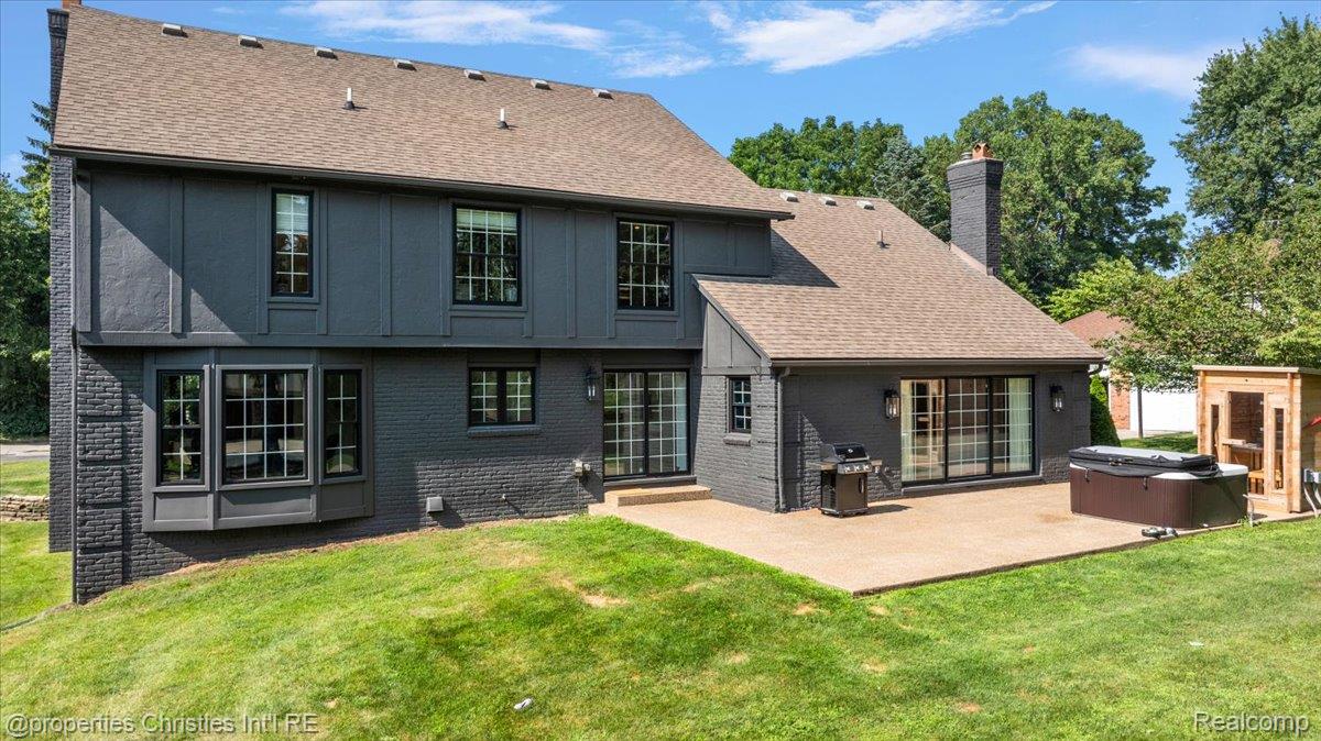 706 Great Oaks Drive