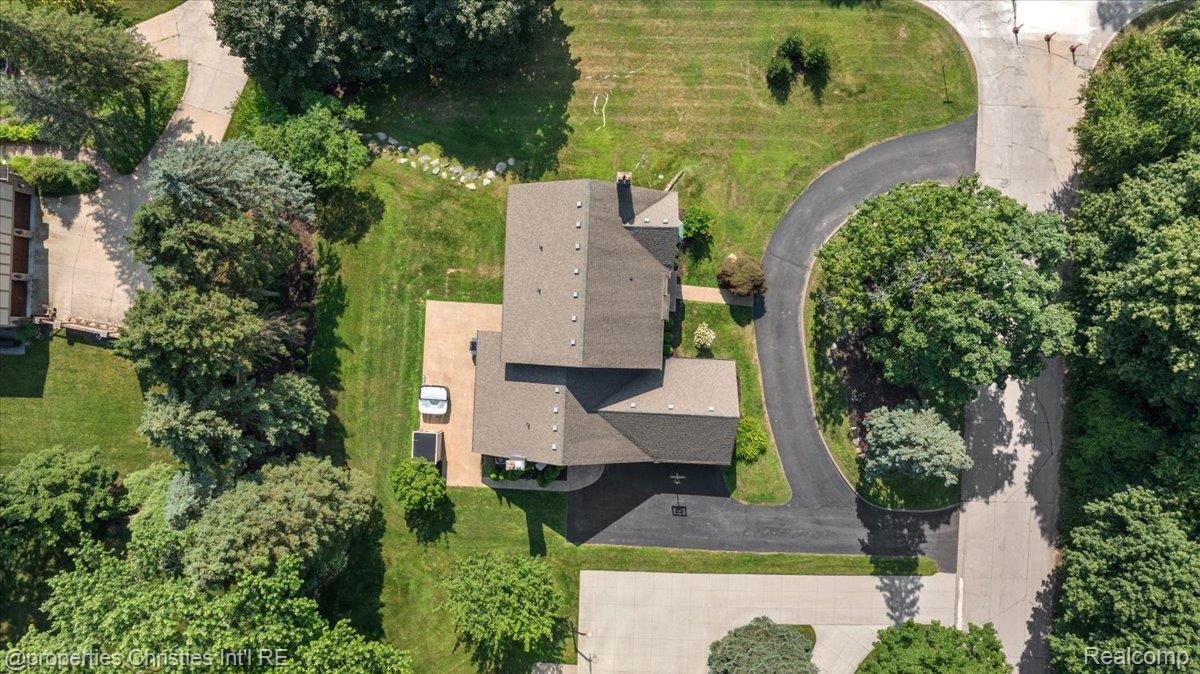 706 Great Oaks Drive
