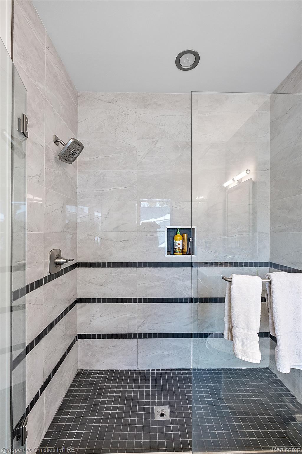 211 N Washington Avenue