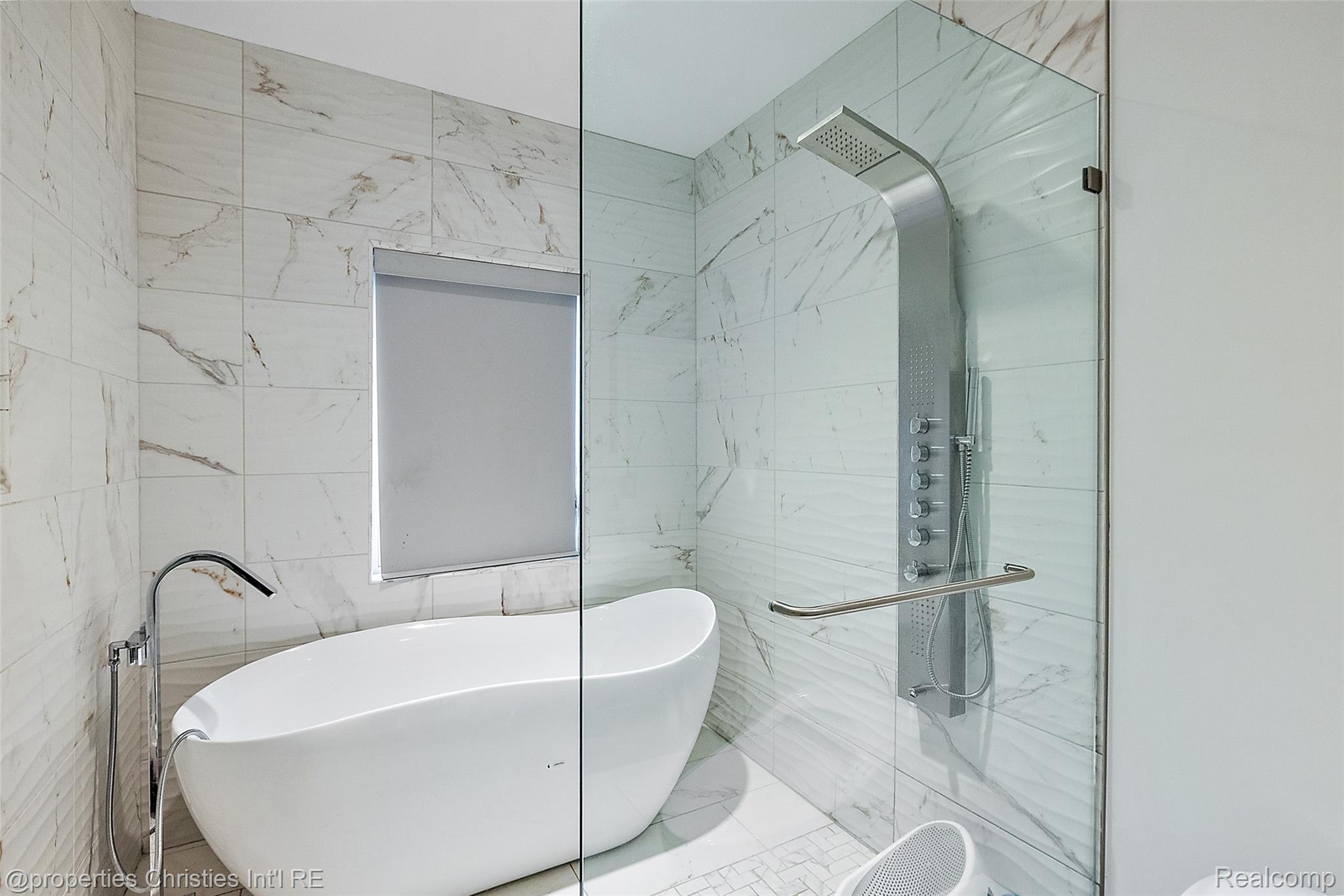 211 N Washington Avenue