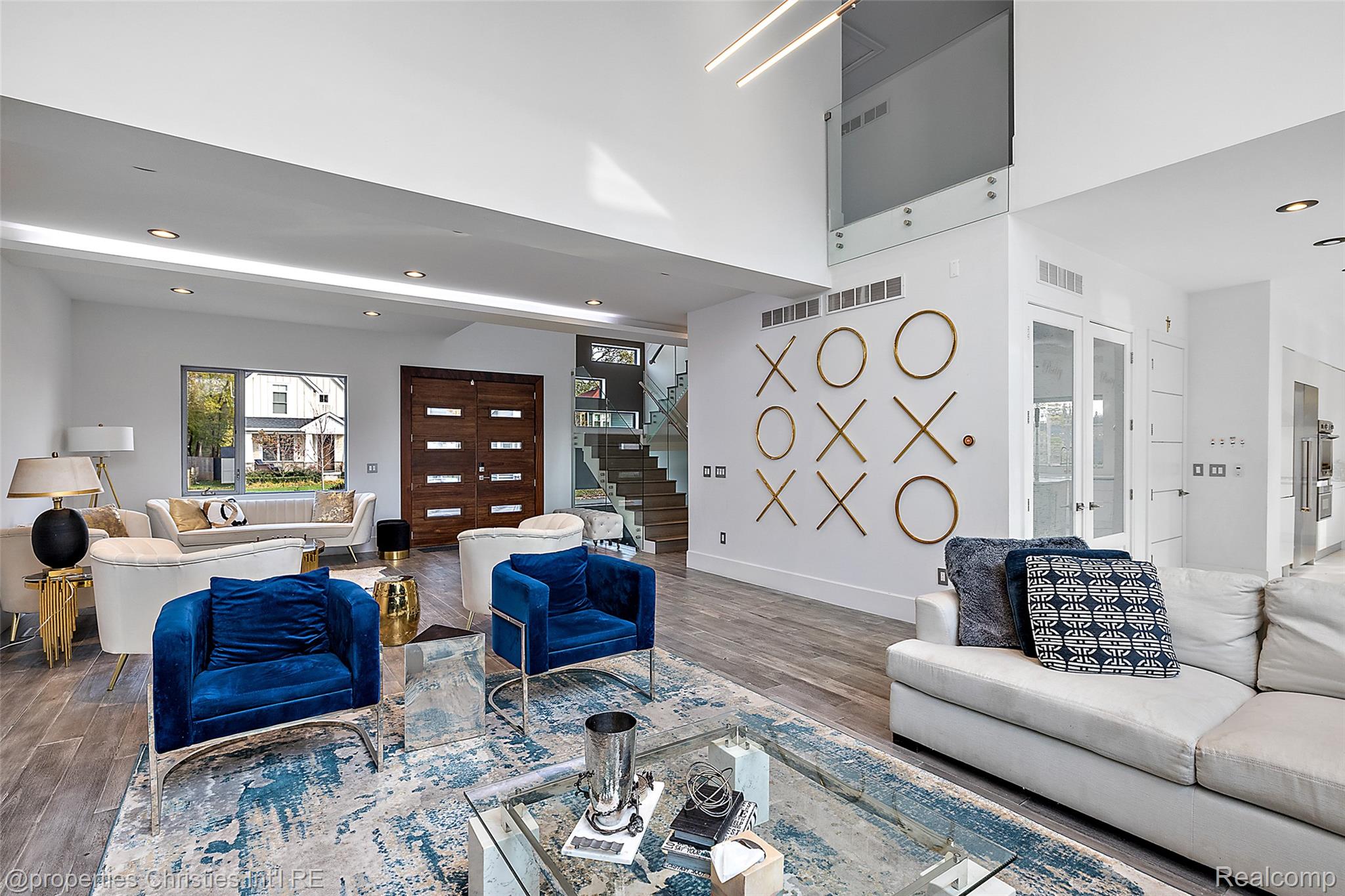 211 N Washington Avenue