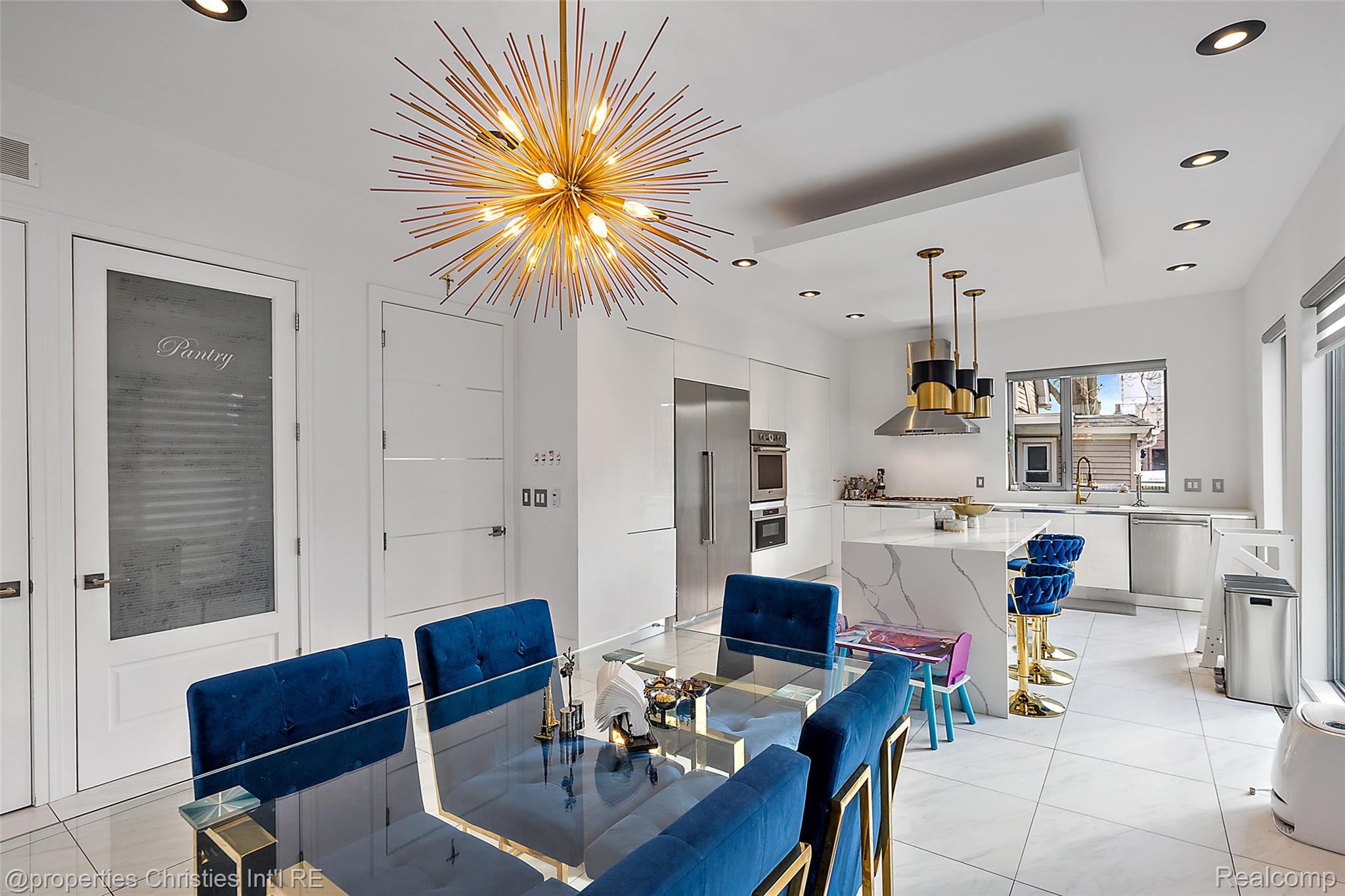 211 N Washington Avenue