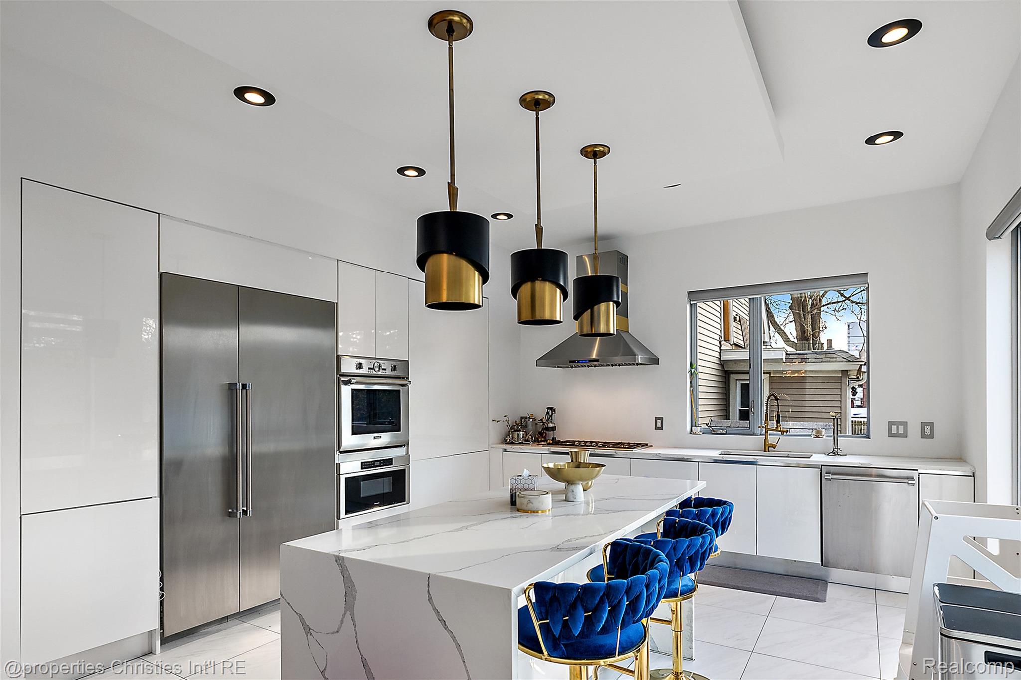 211 N Washington Avenue