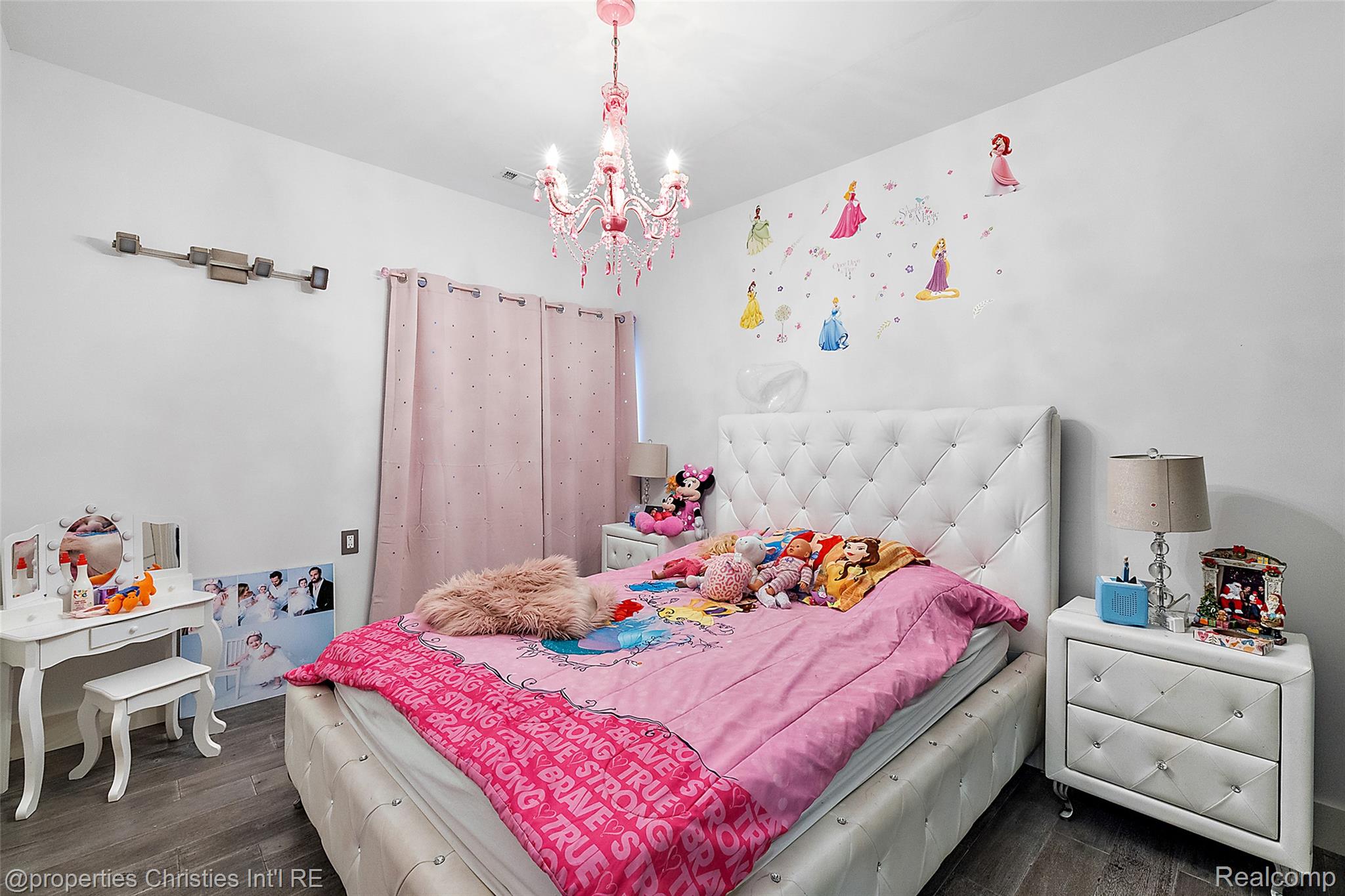 211 N Washington Avenue