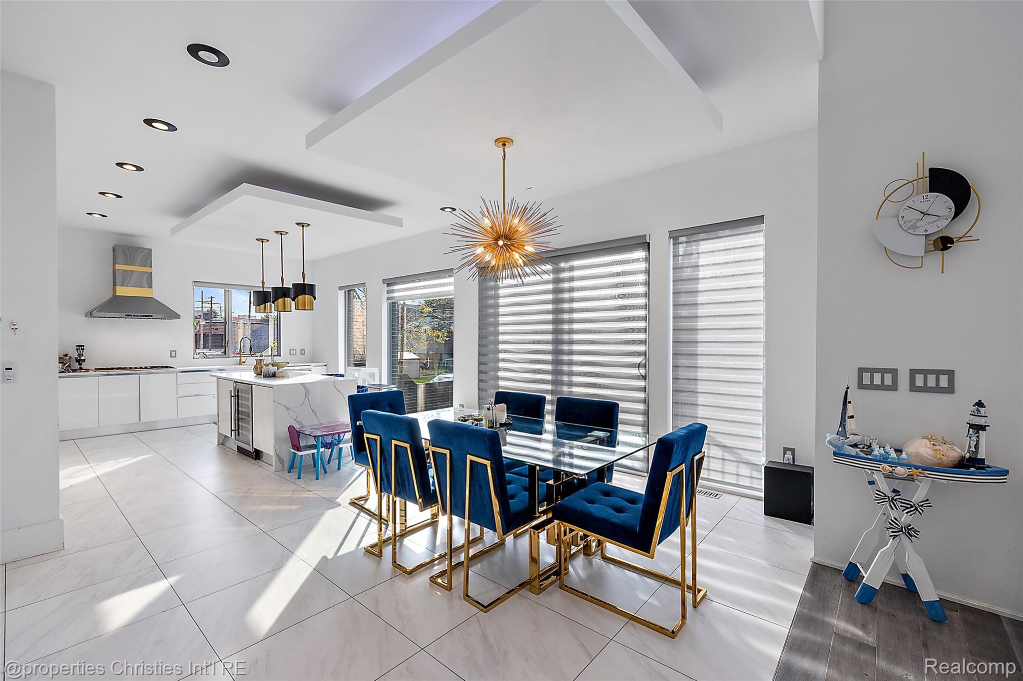 211 N Washington Avenue