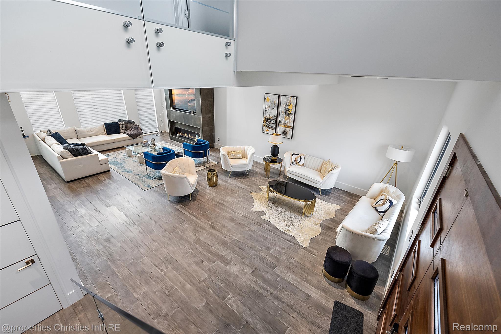 211 N Washington Avenue