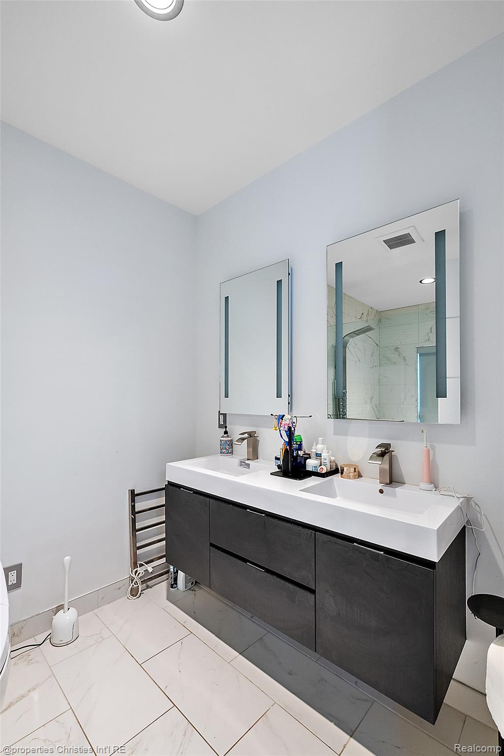 211 N Washington Avenue