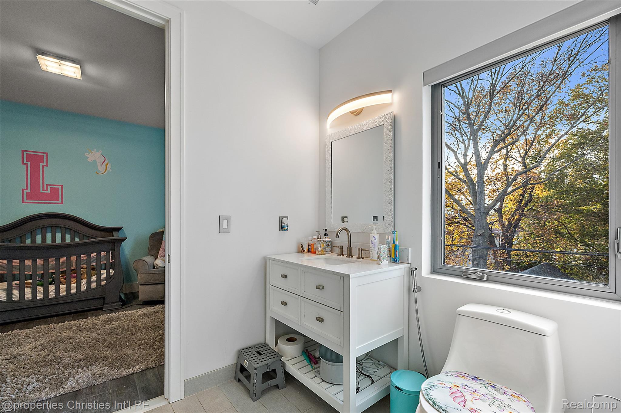 211 N Washington Avenue