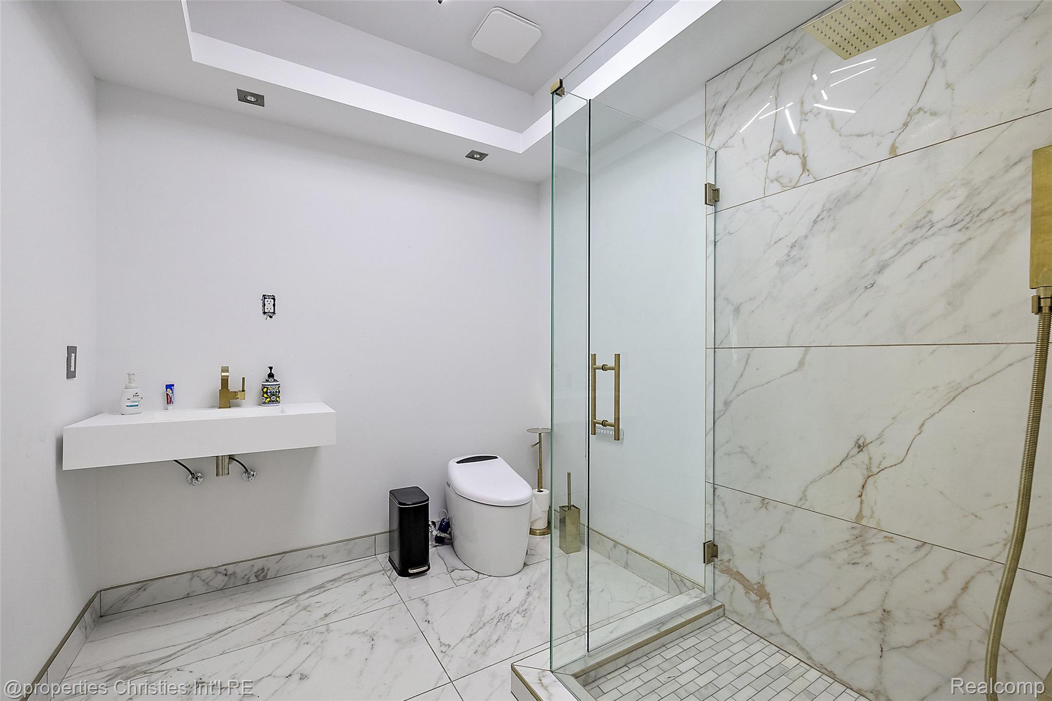 211 N Washington Avenue