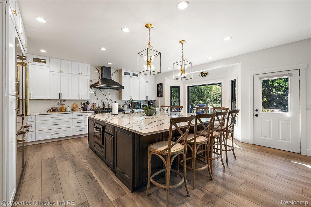 3808 E Joy Road