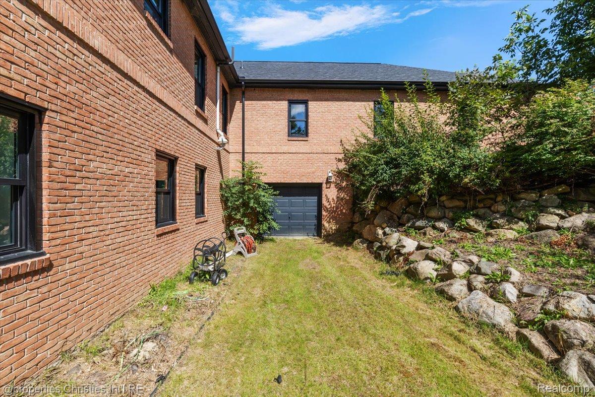 3808 E Joy Road