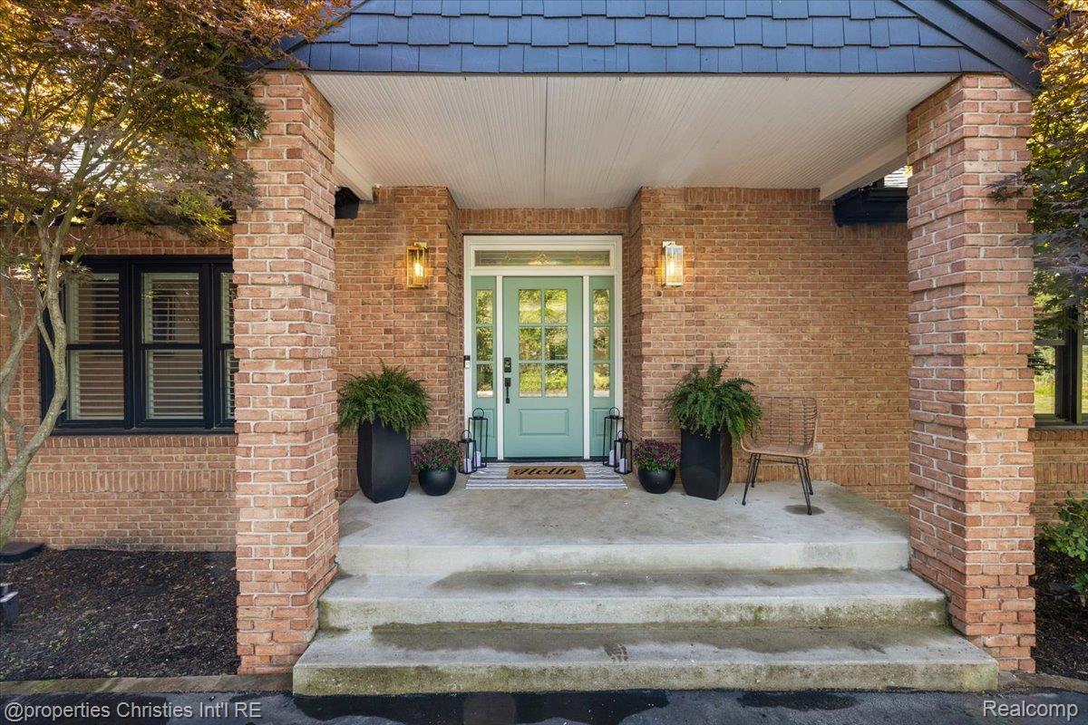 3808 E Joy Road