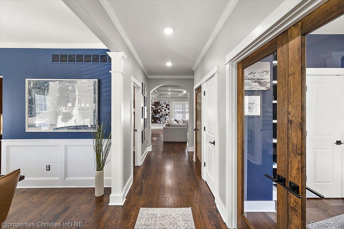 723 N Altadena Avenue