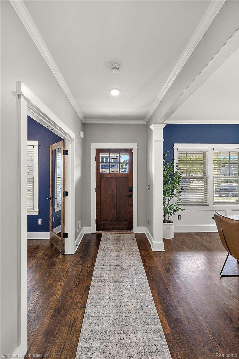 723 N Altadena Avenue