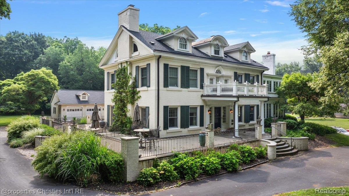 777 Kensington Lane