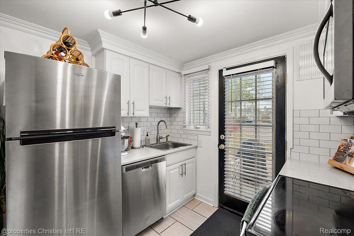 1679 Graefield Road