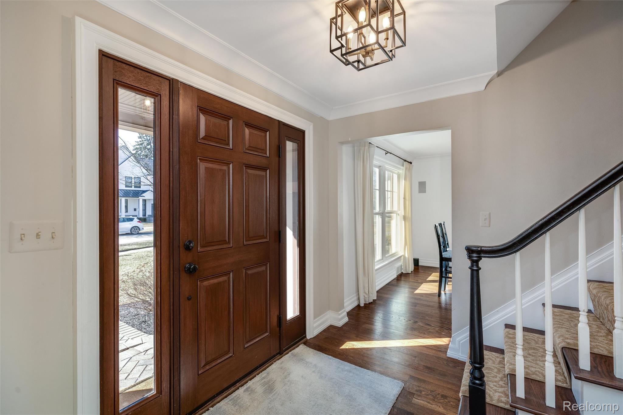 599 Westchester Way