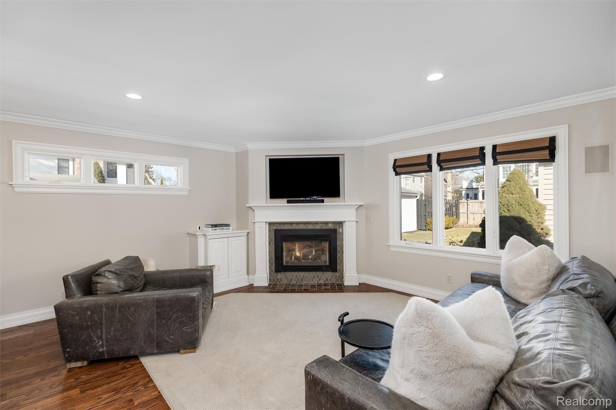599 Westchester Way