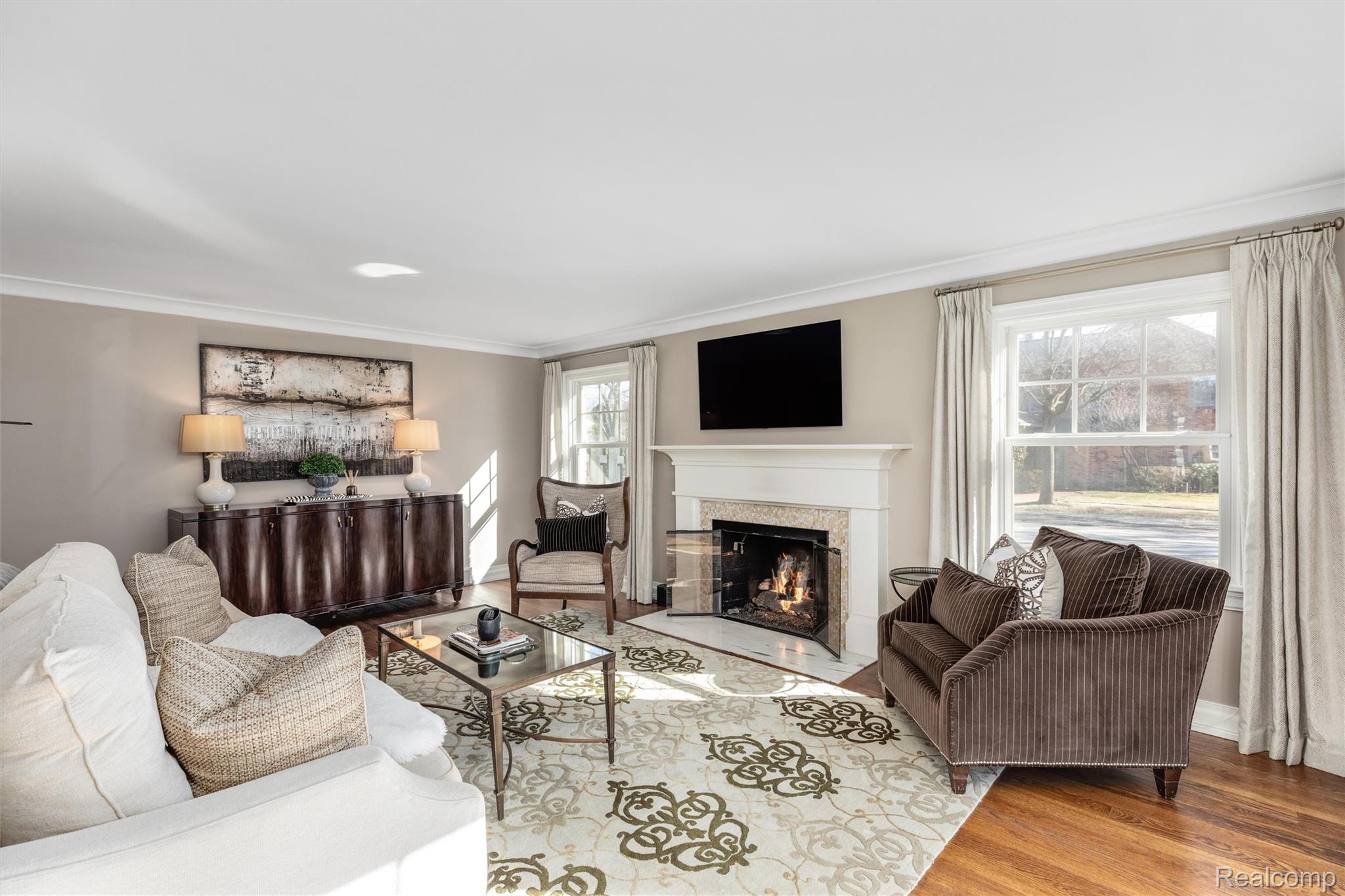 599 Westchester Way