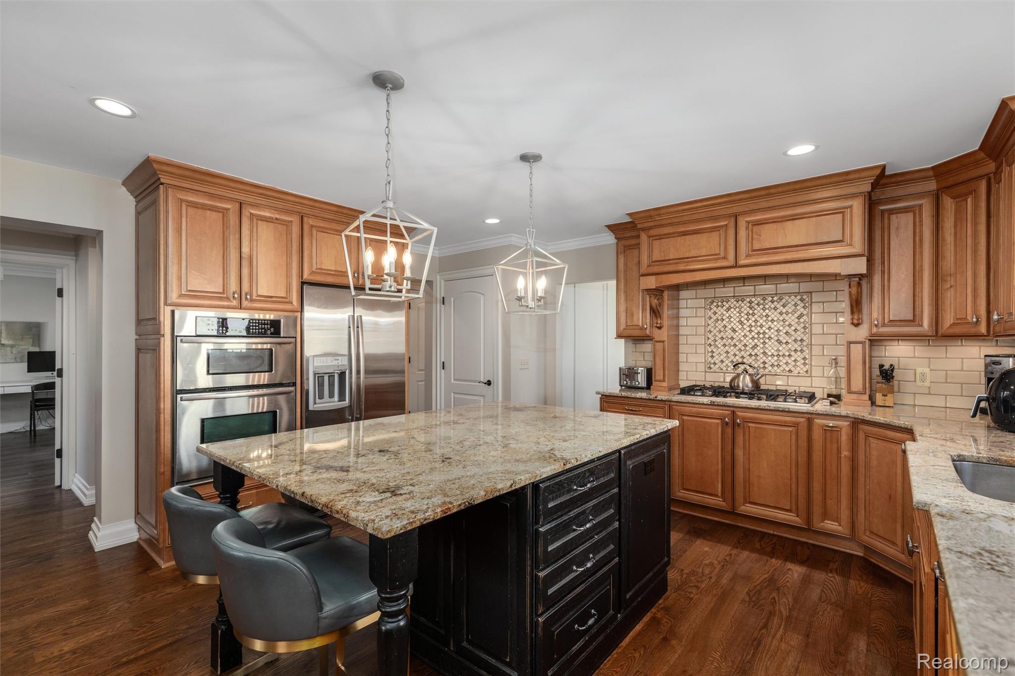 599 Westchester Way
