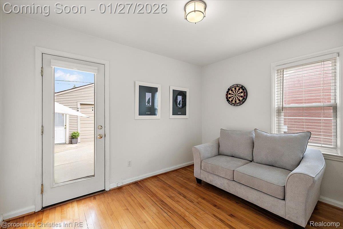 559 E Southlawn Boulevard