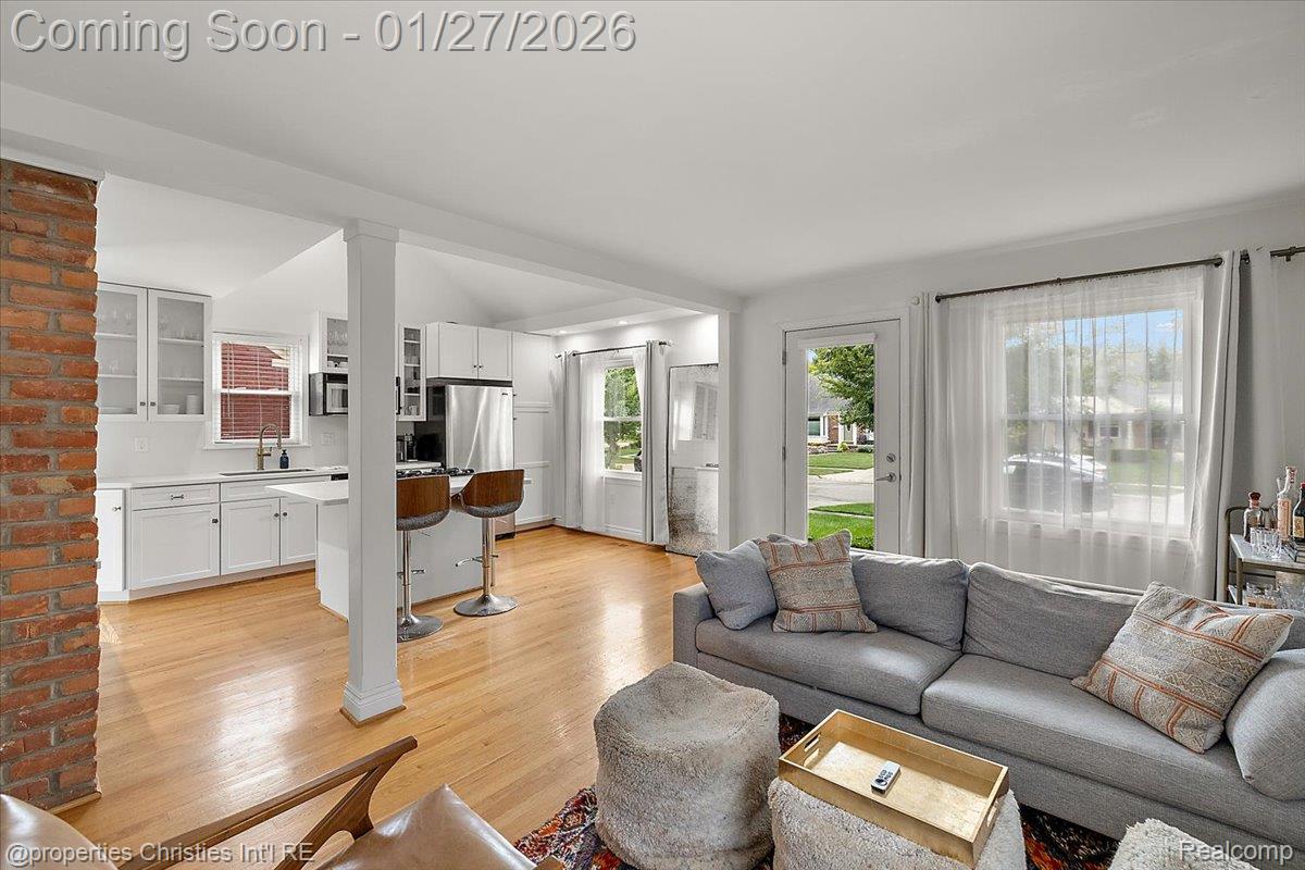 559 E Southlawn Boulevard