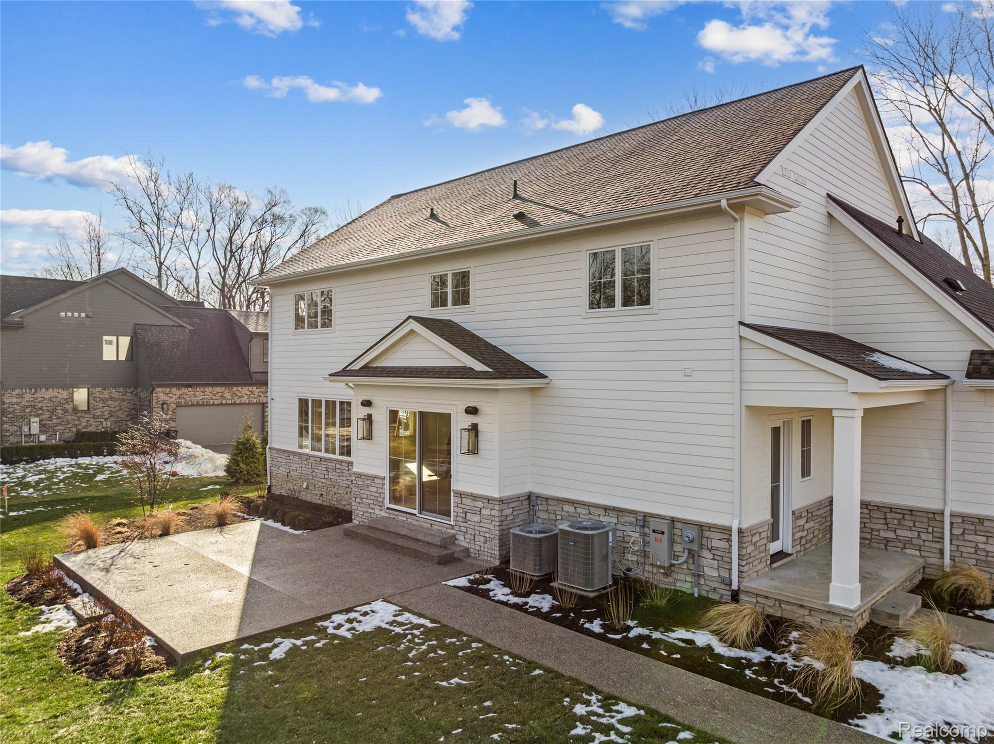 2802 HEATHFIELD Road
