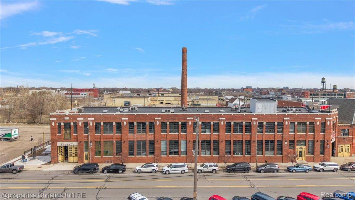 3434 Russell Street 107