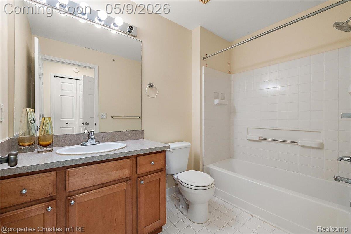 1466 Ashford Court