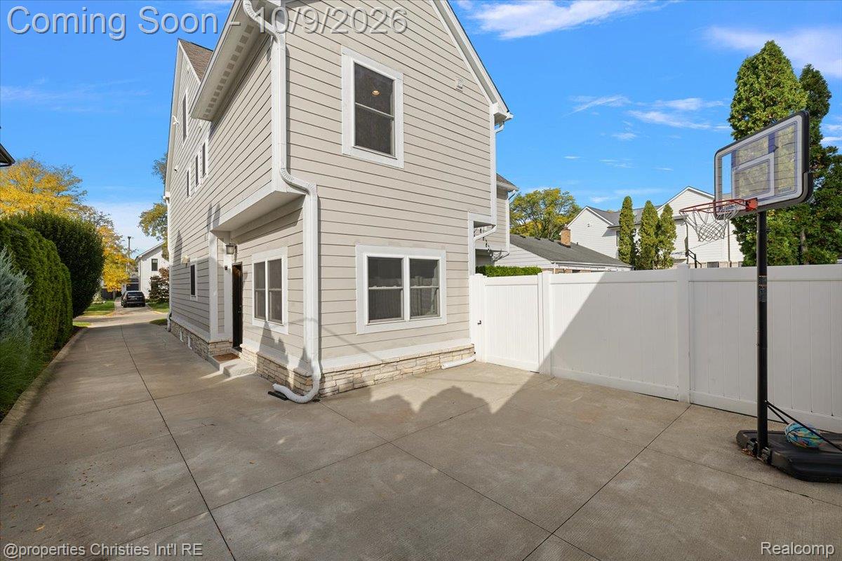 1905 Shipman Boulevard