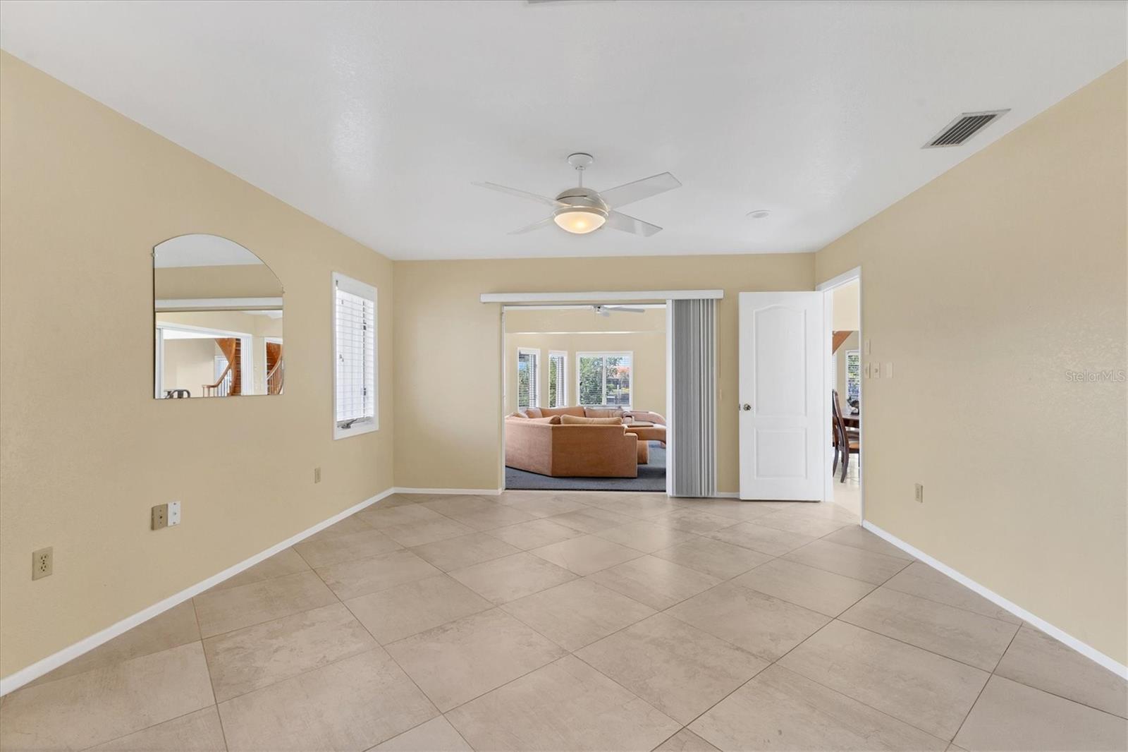 4405 HARBOR BLVD