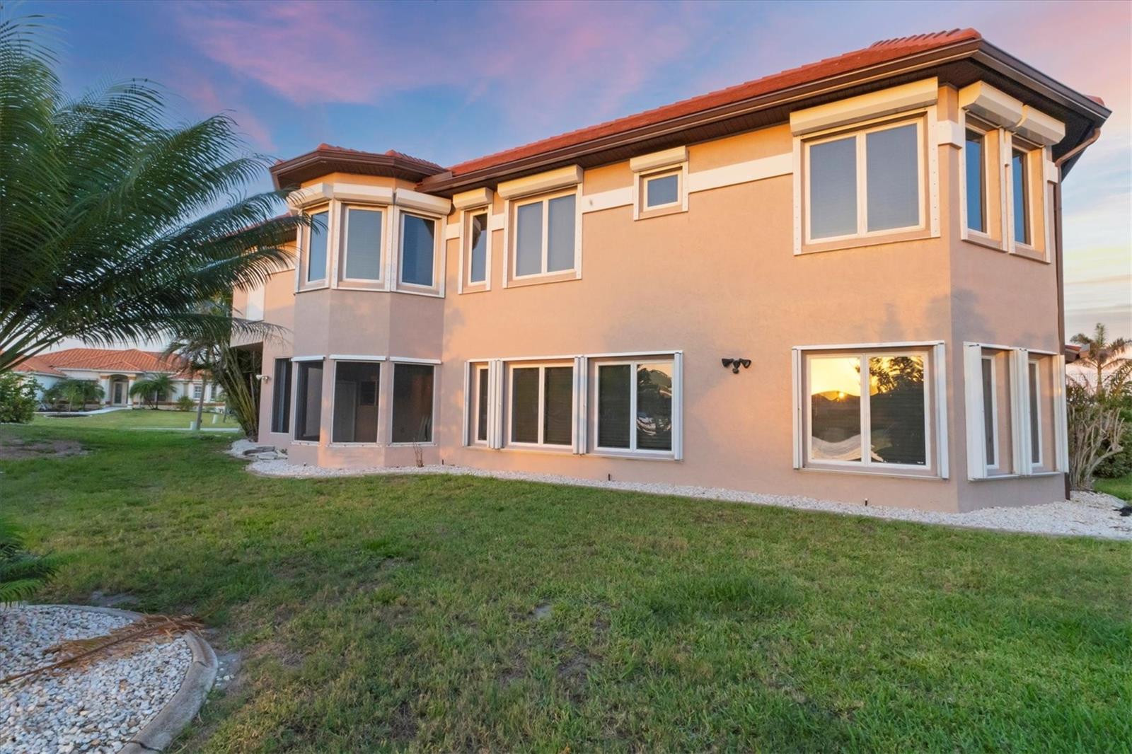4405 HARBOR BLVD