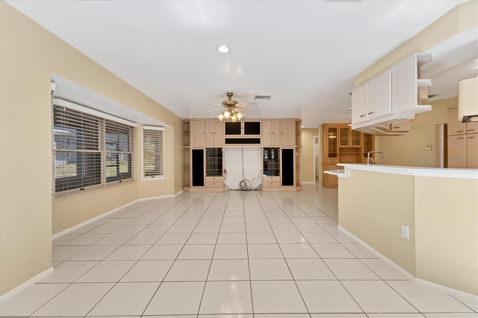 4405 HARBOR BLVD