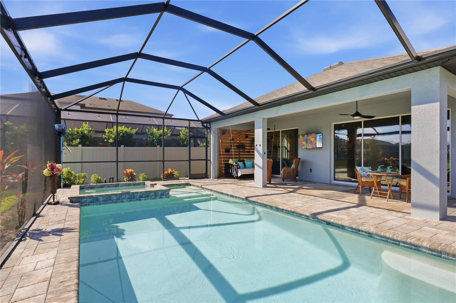 5542 NATIVE HENNA CT