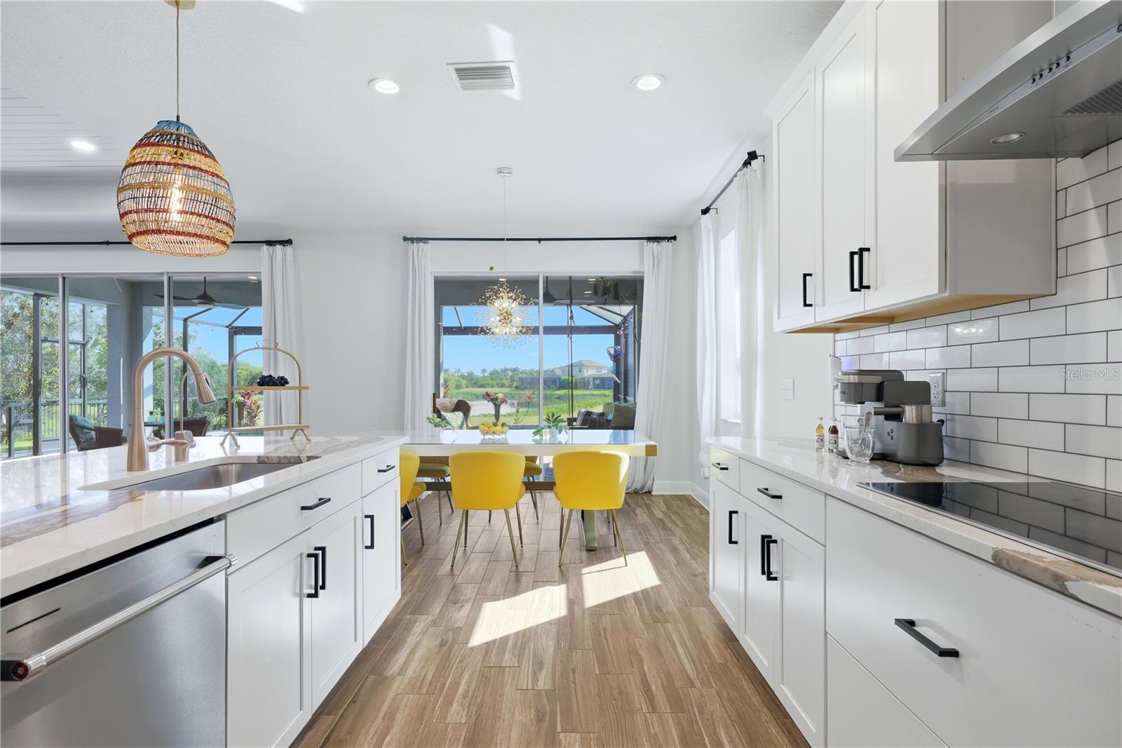 5542 NATIVE HENNA CT
