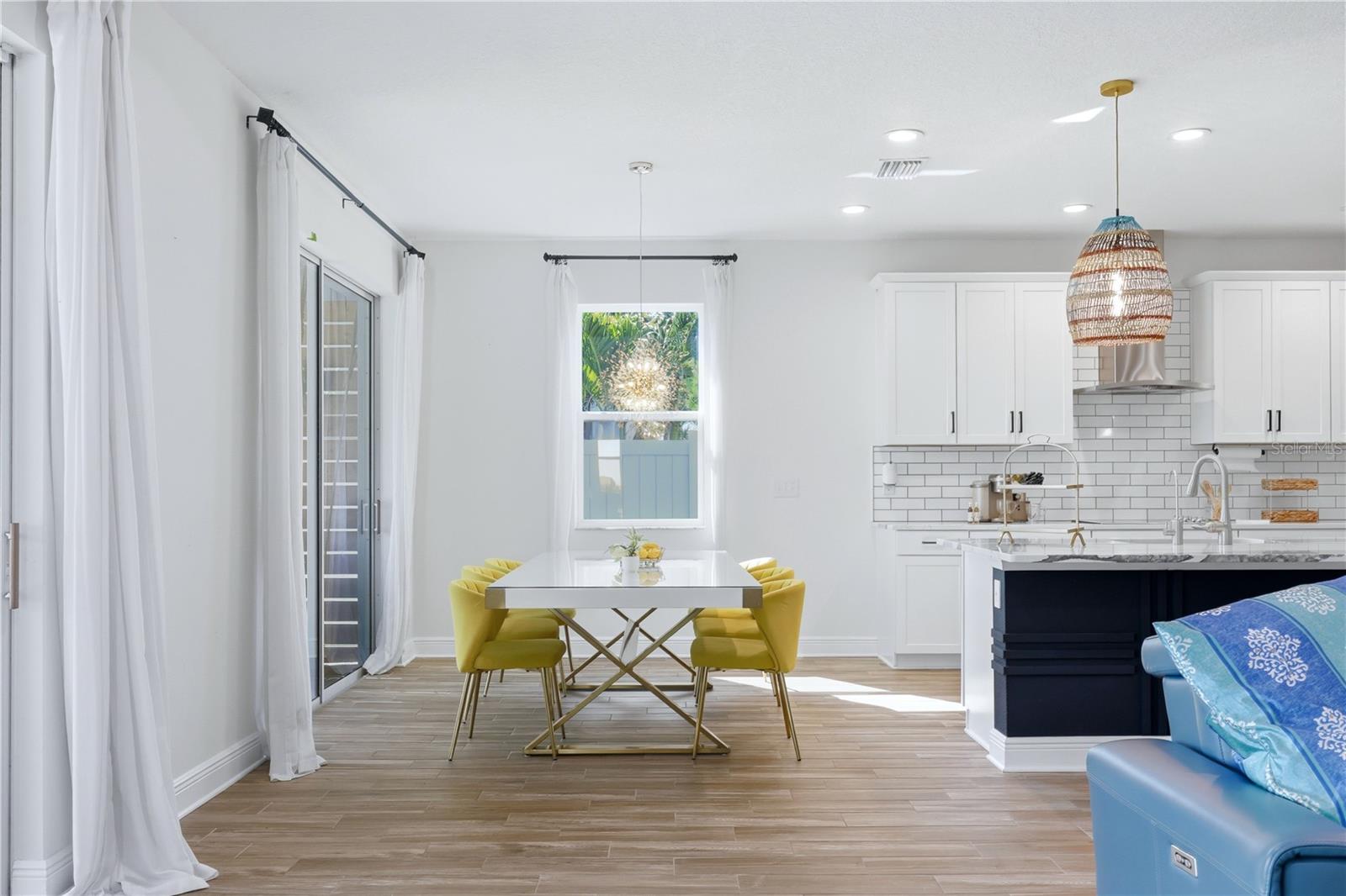5542 NATIVE HENNA CT