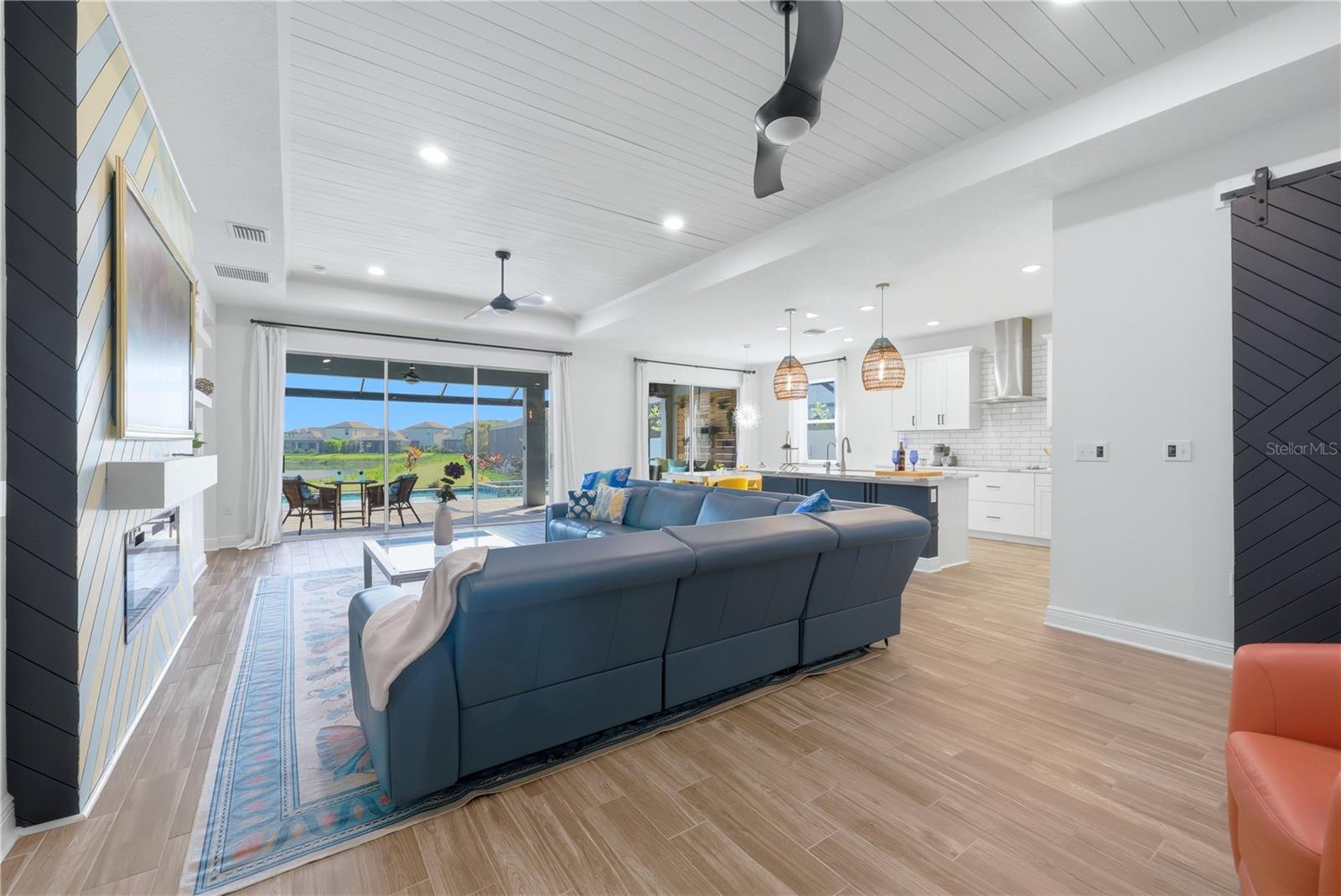 5542 NATIVE HENNA CT