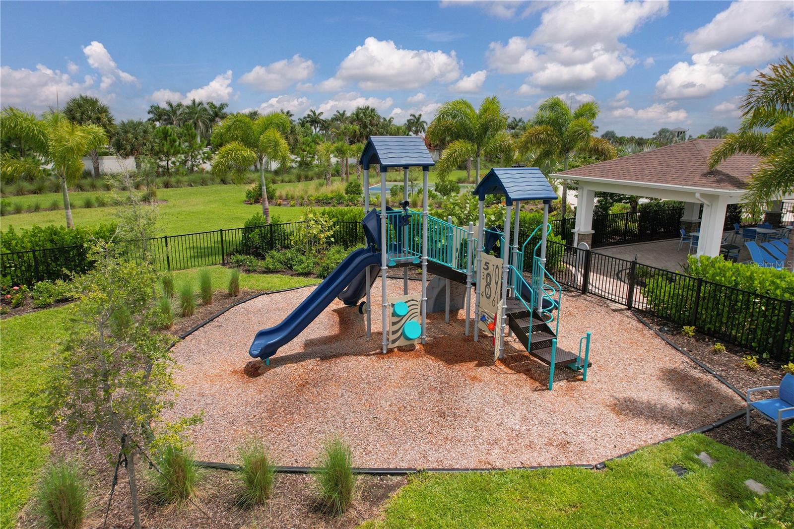 5542 NATIVE HENNA CT