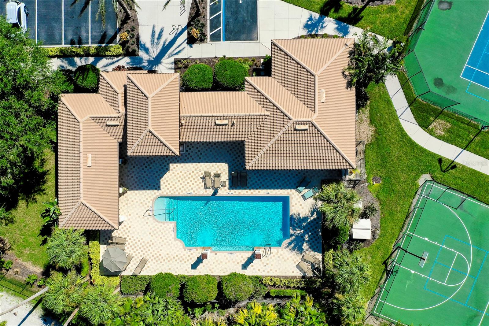 1065 ANCORA BLVD