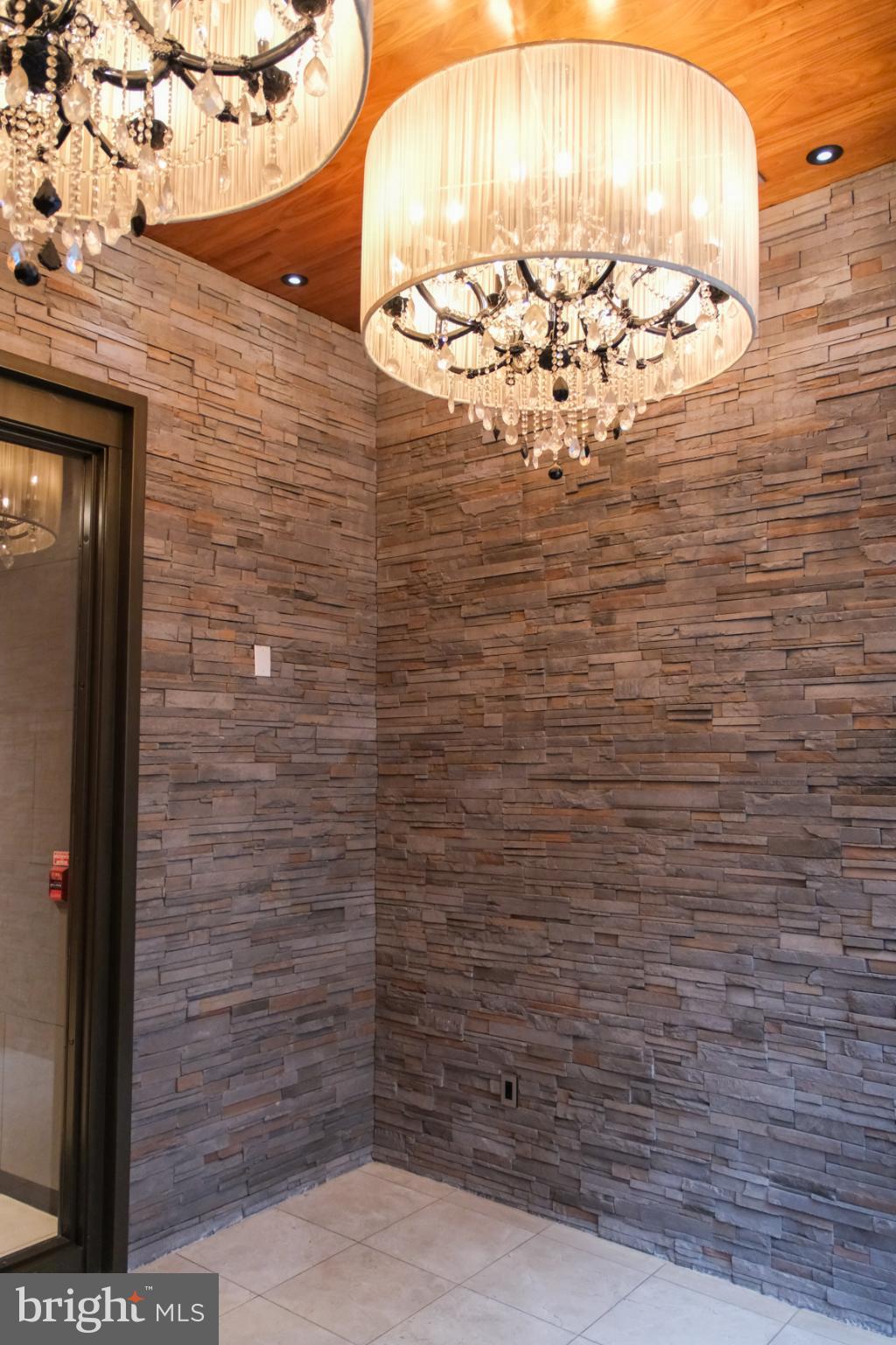 20 S LETITIA STREET 3B