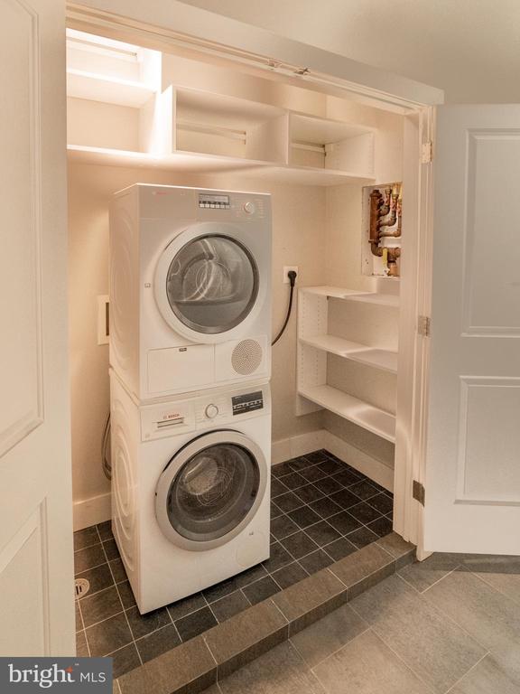 20 S LETITIA STREET 3B