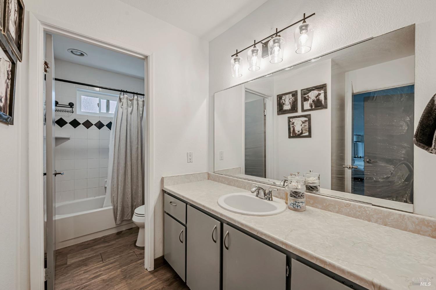 6482 Meadow Pines Ave