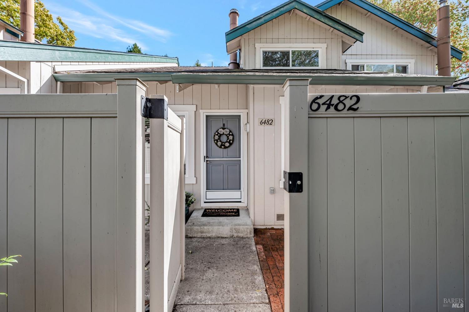 6482 Meadow Pines Ave