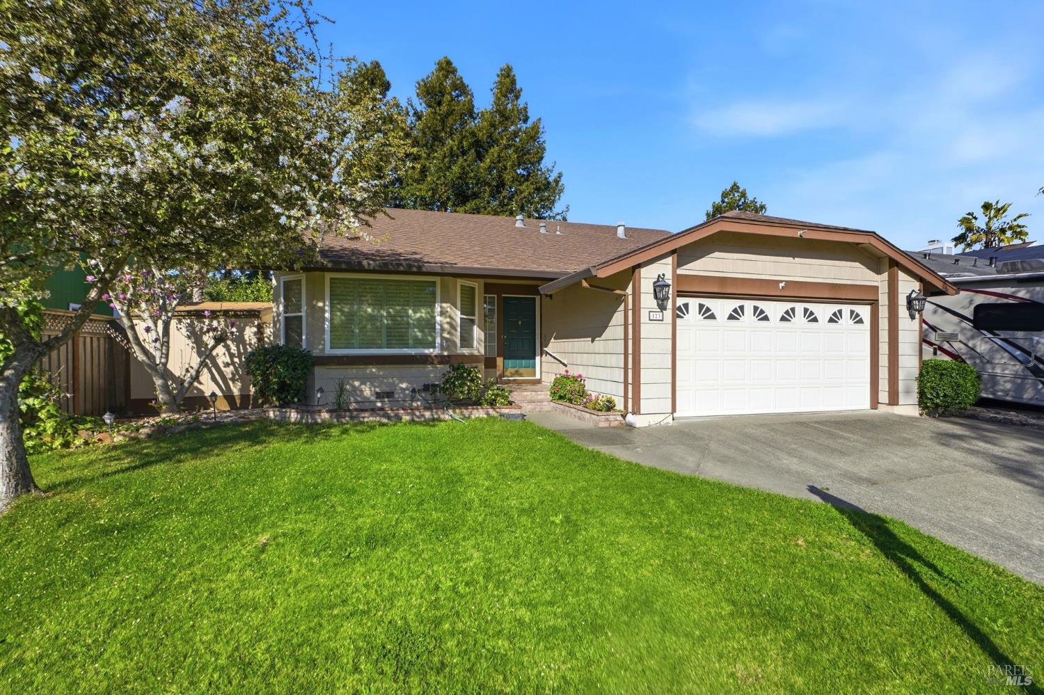 123 Dartmouth Way