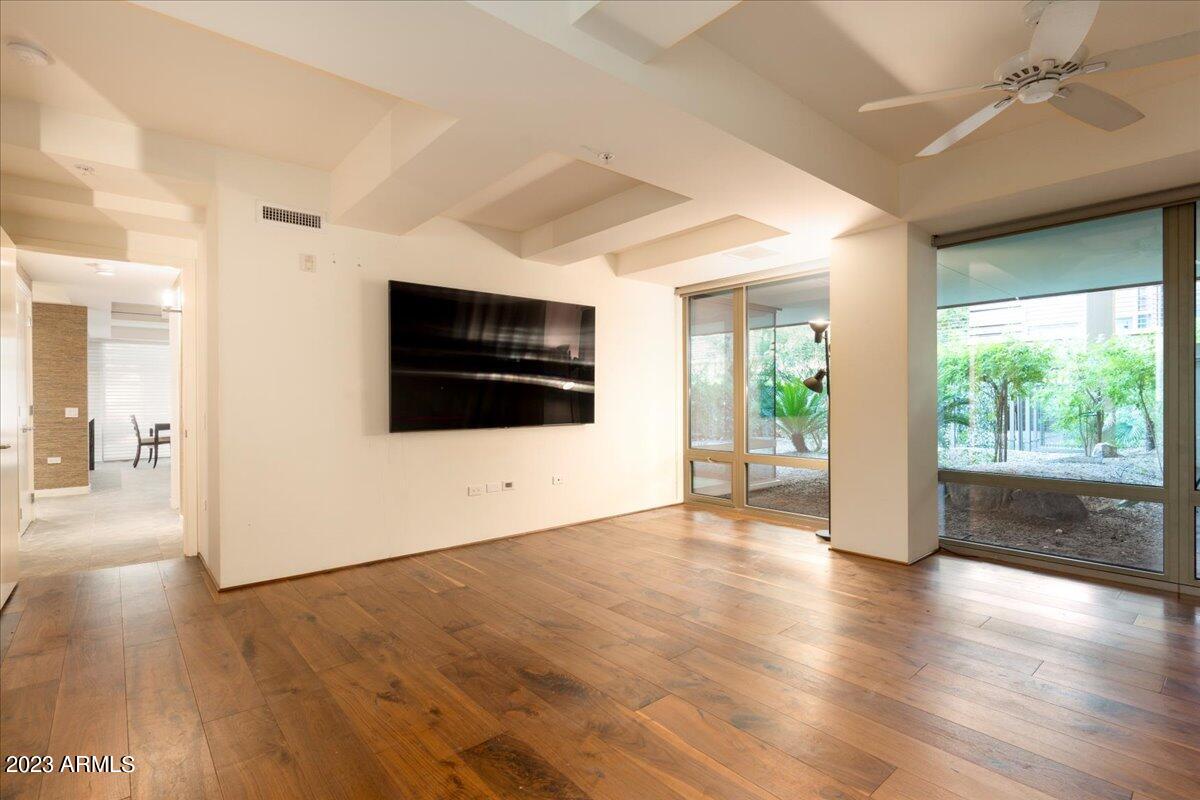 7117 E RANCHO VISTA Drive 1012