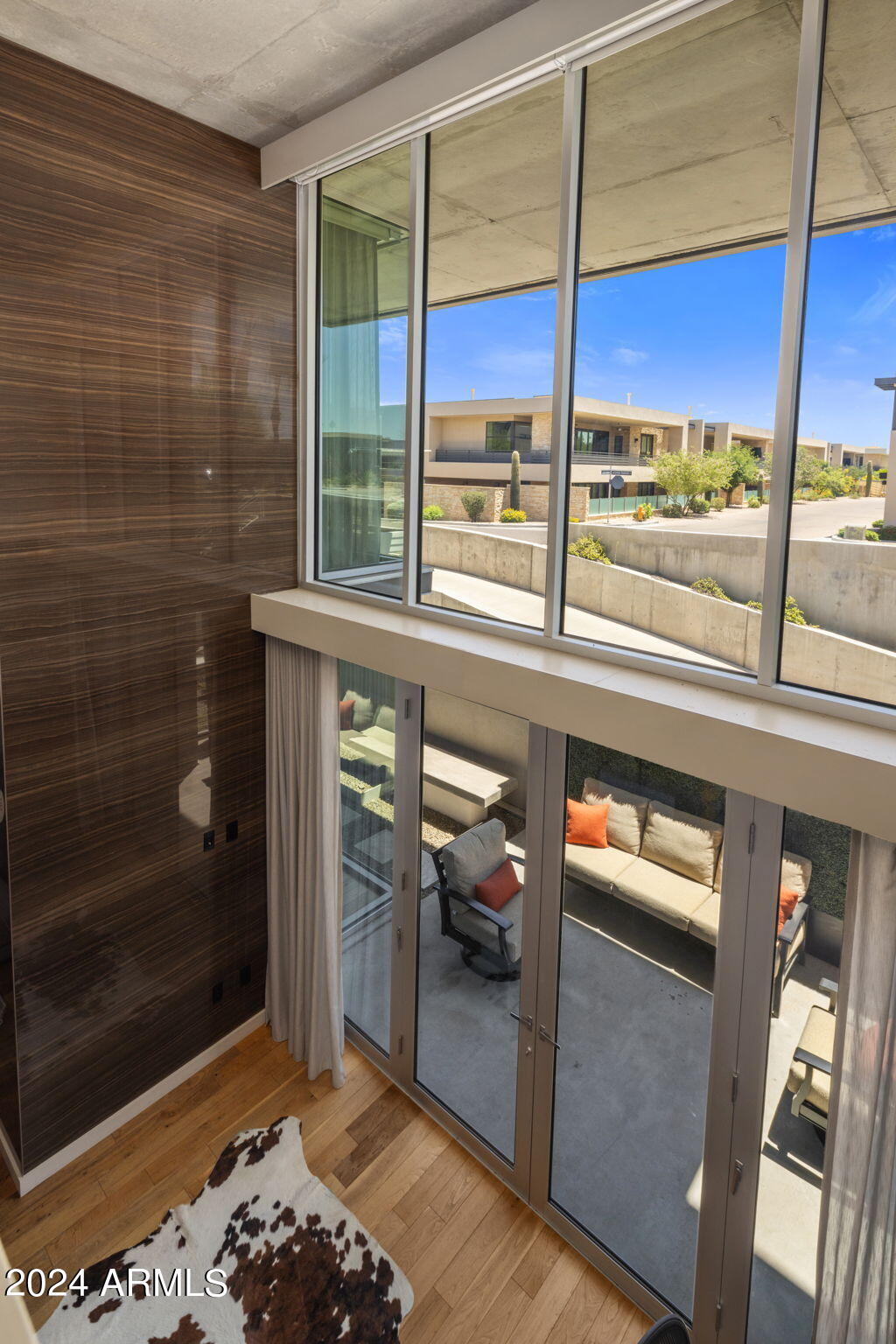 5455 E LINCOLN Drive, 1016